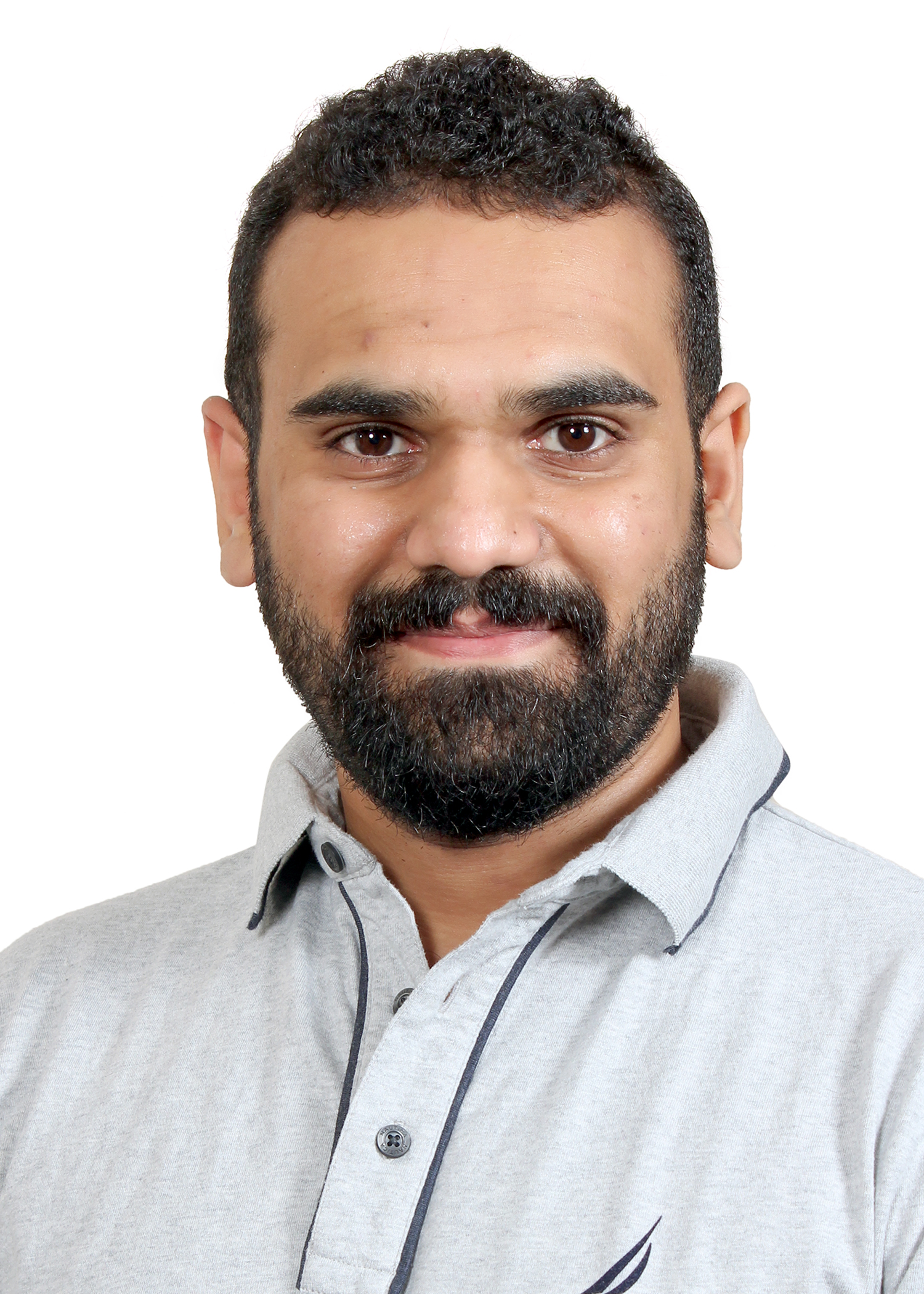 Khushank Kothari, Founder and Tour Director of Yellow Whale Experiences, expert travel guide with 15 years experience across 35+ countries